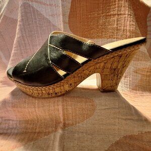 Naturalizer Black leather Cork Chunky heel Platform Sandal 8M